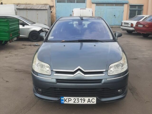 Серый Ситроен С4, объемом двигателя 2 л и пробегом 277 тыс. км за 2600 $, фото 1 на Automoto.ua
