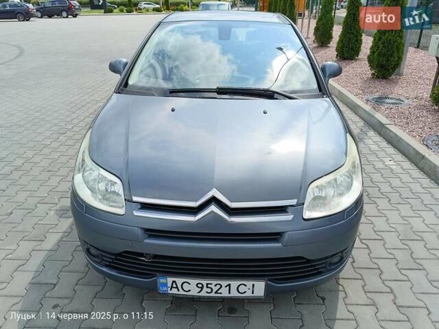 Серый Ситроен С4, объемом двигателя 1.56 л и пробегом 235 тыс. км за 4700 $, фото 1 на Automoto.ua