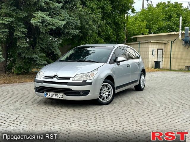 Серый Ситроен С4, объемом двигателя 1.6 л и пробегом 265 тыс. км за 4500 $, фото 1 на Automoto.ua