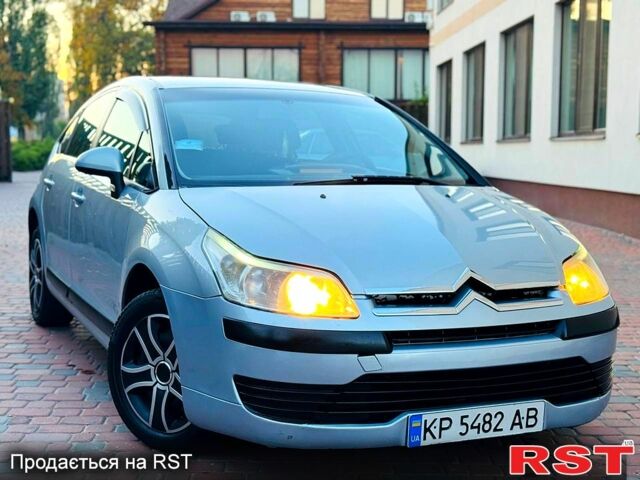 Серый Ситроен С4, объемом двигателя 1.6 л и пробегом 190 тыс. км за 3900 $, фото 1 на Automoto.ua