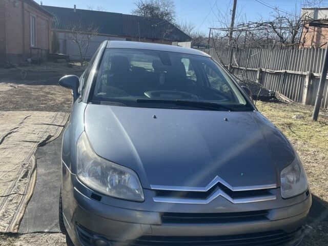 Серый Ситроен С4, объемом двигателя 1.6 л и пробегом 280 тыс. км за 5200 $, фото 1 на Automoto.ua