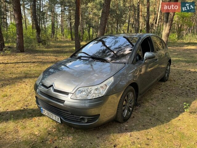 Серый Ситроен С4, объемом двигателя 1.56 л и пробегом 318 тыс. км за 4700 $, фото 1 на Automoto.ua