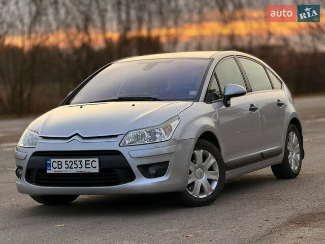 Серый Ситроен С4, объемом двигателя 1.6 л и пробегом 230 тыс. км за 4200 $, фото 1 на Automoto.ua