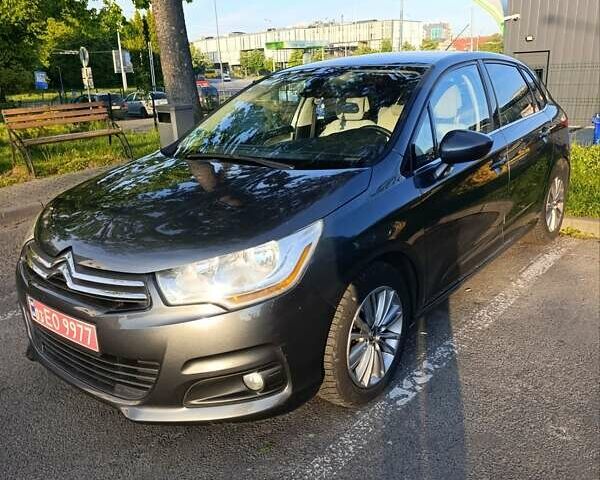 Серый Ситроен С4, объемом двигателя 1.6 л и пробегом 276 тыс. км за 6600 $, фото 1 на Automoto.ua