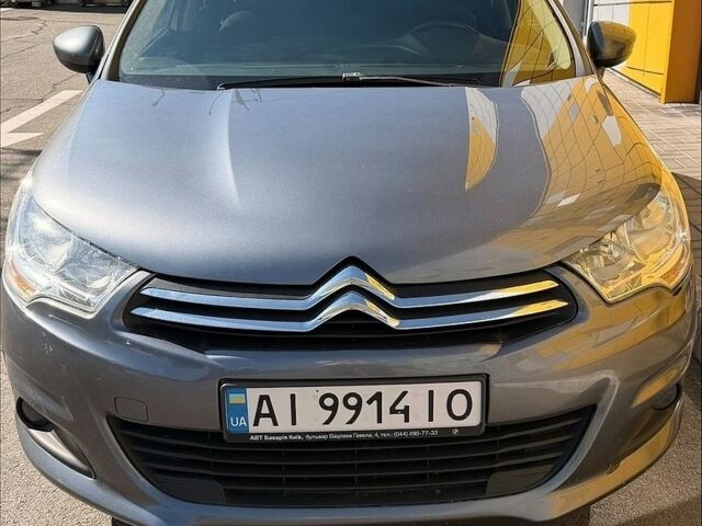 Серый Ситроен С4, объемом двигателя 1.6 л и пробегом 176 тыс. км за 4900 $, фото 1 на Automoto.ua