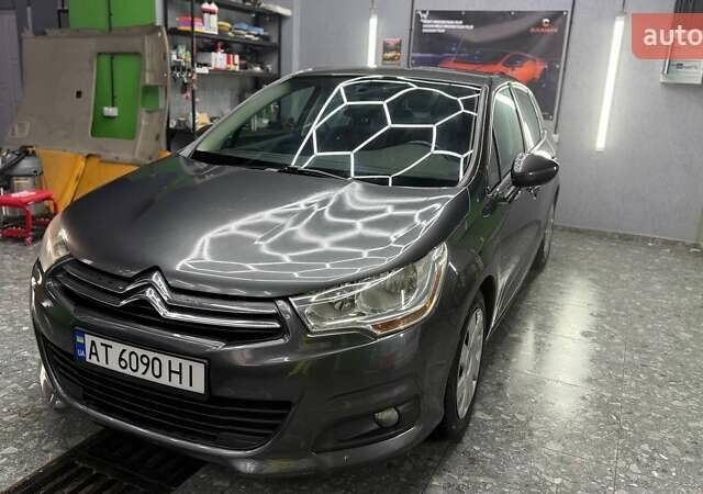 Серый Ситроен С4, объемом двигателя 1.56 л и пробегом 334 тыс. км за 6500 $, фото 1 на Automoto.ua