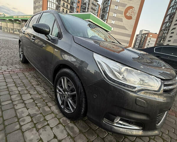 Серый Ситроен С4, объемом двигателя 1.6 л и пробегом 100 тыс. км за 8500 $, фото 1 на Automoto.ua