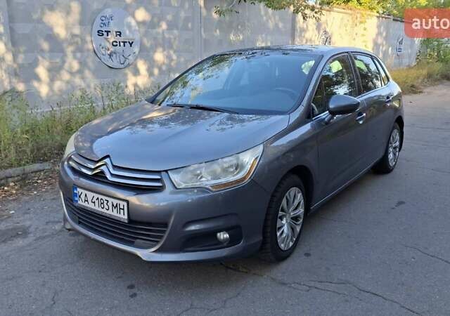 Серый Ситроен С4, объемом двигателя 1.59 л и пробегом 146 тыс. км за 7300 $, фото 1 на Automoto.ua