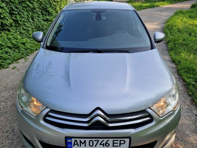 Серый Ситроен С4, объемом двигателя 1.6 л и пробегом 300 тыс. км за 6600 $, фото 1 на Automoto.ua