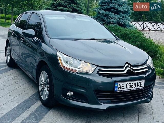 Серый Ситроен С4, объемом двигателя 1.6 л и пробегом 165 тыс. км за 6500 $, фото 1 на Automoto.ua