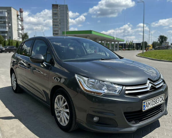 Серый Ситроен С4, объемом двигателя 1.6 л и пробегом 261 тыс. км за 6700 $, фото 1 на Automoto.ua