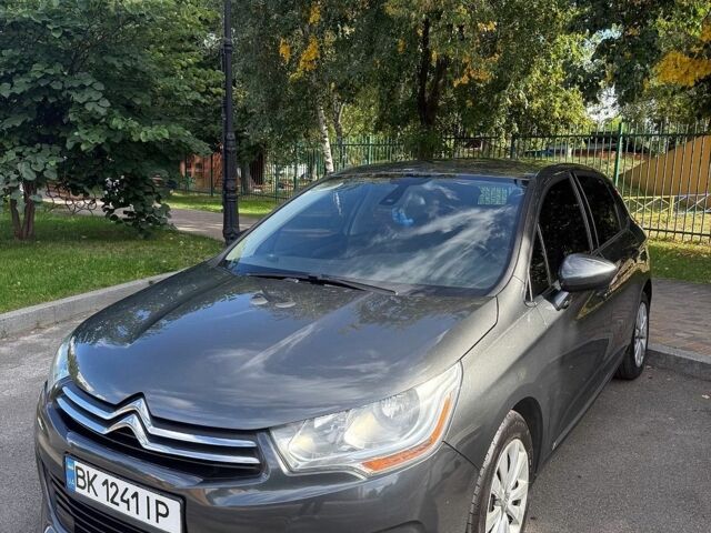 Серый Ситроен С4, объемом двигателя 1.6 л и пробегом 193 тыс. км за 6500 $, фото 1 на Automoto.ua