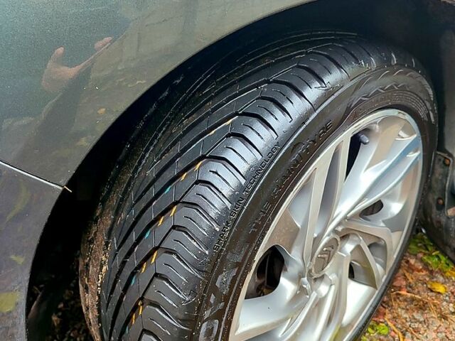 Серый Ситроен С4, объемом двигателя 1.6 л и пробегом 145 тыс. км за 6000 $, фото 1 на Automoto.ua