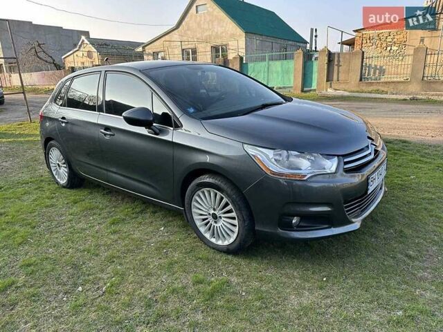 Серый Ситроен С4, объемом двигателя 1.56 л и пробегом 203 тыс. км за 7800 $, фото 1 на Automoto.ua