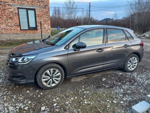 Серый Ситроен С4, объемом двигателя 1.6 л и пробегом 239 тыс. км за 8300 $, фото 1 на Automoto.ua