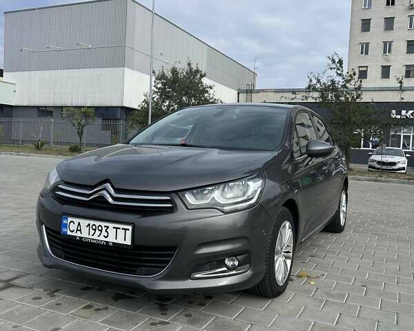 Серый Ситроен С4, объемом двигателя 1.56 л и пробегом 201 тыс. км за 10900 $, фото 1 на Automoto.ua