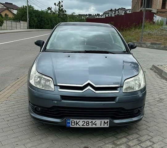 Сірий Сітроен С4, об'ємом двигуна 1.36 л та пробігом 242 тис. км за 3600 $, фото 1 на Automoto.ua