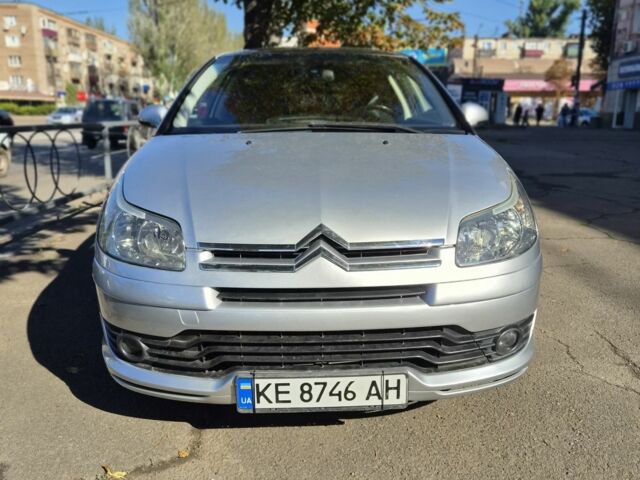 Серый Ситроен С4, объемом двигателя 1.6 л и пробегом 204 тыс. км за 4700 $, фото 1 на Automoto.ua