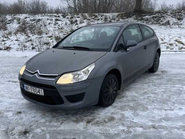 Серый Ситроен С4, объемом двигателя 1.4 л и пробегом 245 тыс. км за 1750 $, фото 1 на Automoto.ua