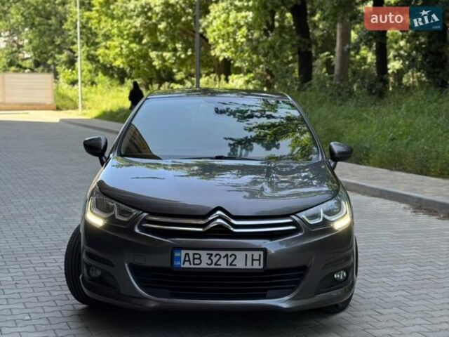 Серый Ситроен С4, объемом двигателя 1.59 л и пробегом 222 тыс. км за 9500 $, фото 1 на Automoto.ua