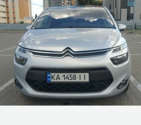 Серый Ситроен С4, объемом двигателя 1.6 л и пробегом 295 тыс. км за 9500 $, фото 1 на Automoto.ua