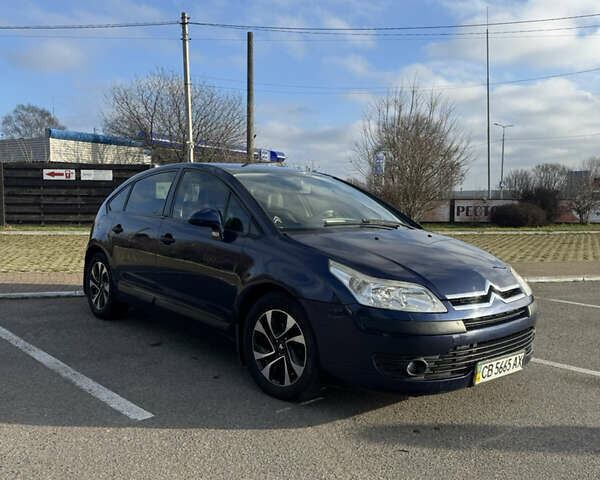 Синий Ситроен С4, объемом двигателя 1.6 л и пробегом 250 тыс. км за 5500 $, фото 1 на Automoto.ua