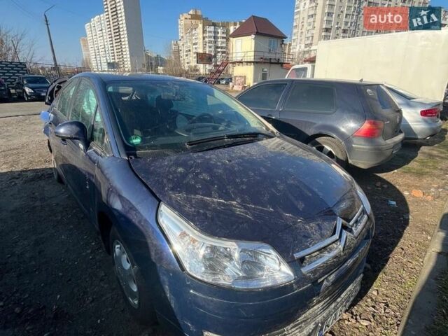 Синий Ситроен С4, объемом двигателя 1.6 л и пробегом 190 тыс. км за 1700 $, фото 1 на Automoto.ua