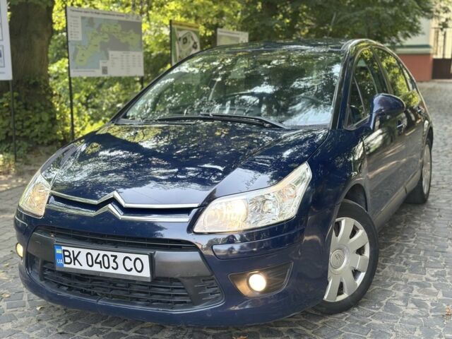 Синий Ситроен С4, объемом двигателя 1.6 л и пробегом 270 тыс. км за 3658 $, фото 1 на Automoto.ua