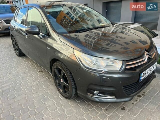 Синий Ситроен С4, объемом двигателя 1.6 л и пробегом 235 тыс. км за 5200 $, фото 1 на Automoto.ua