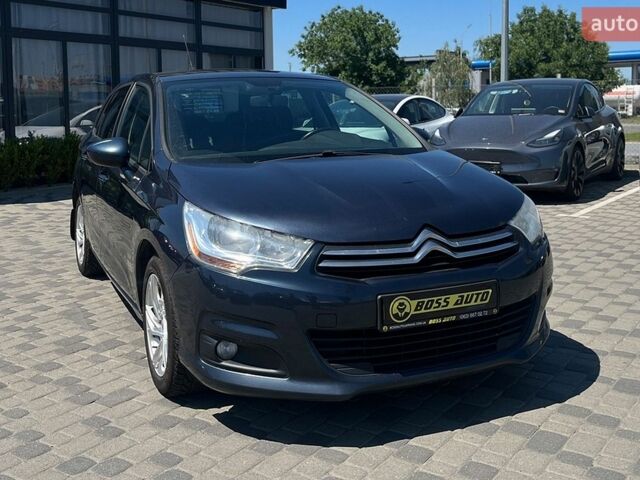 Синий Ситроен С4, объемом двигателя 1.56 л и пробегом 287 тыс. км за 6800 $, фото 1 на Automoto.ua
