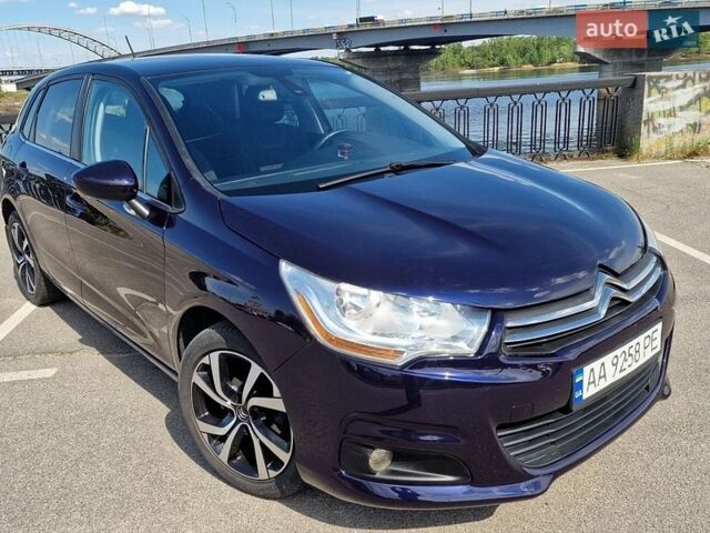 Синий Ситроен С4, объемом двигателя 1.56 л и пробегом 147 тыс. км за 8500 $, фото 1 на Automoto.ua