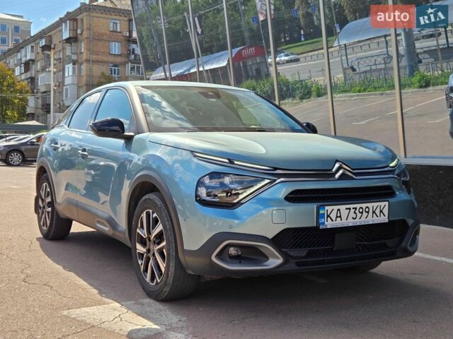 Синий Ситроен С4, объемом двигателя 1.2 л и пробегом 61 тыс. км за 23000 $, фото 1 на Automoto.ua