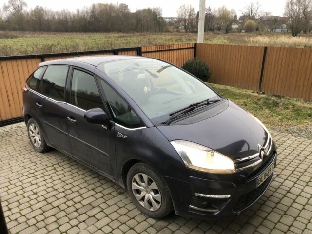 Синий Ситроен С4, объемом двигателя 1.6 л и пробегом 110 тыс. км за 8200 $, фото 1 на Automoto.ua