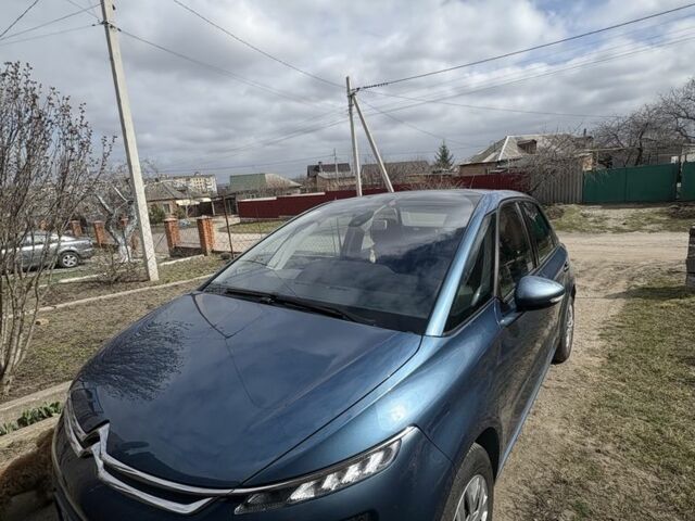 Синий Ситроен С4, объемом двигателя 1.6 л и пробегом 194 тыс. км за 9500 $, фото 1 на Automoto.ua