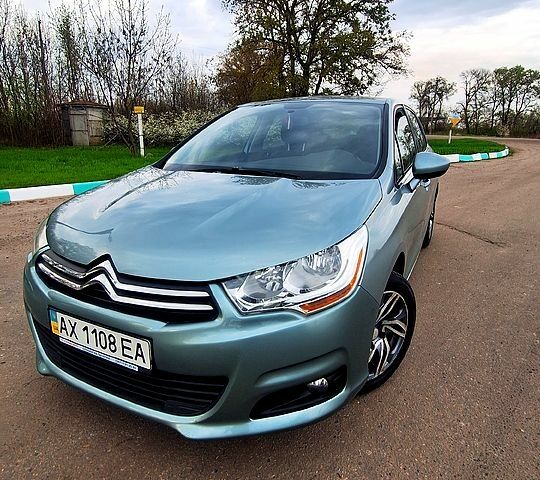 Зелений Сітроен С4, об'ємом двигуна 1.6 л та пробігом 214 тис. км за 6499 $, фото 1 на Automoto.ua