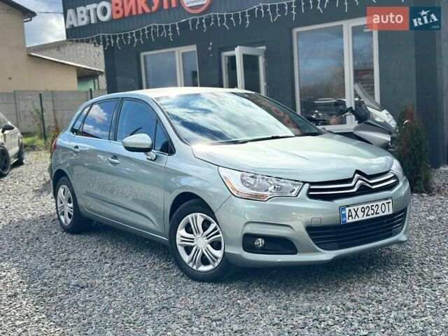 Зелений Сітроен С4, об'ємом двигуна 1.59 л та пробігом 320 тис. км за 4999 $, фото 1 на Automoto.ua