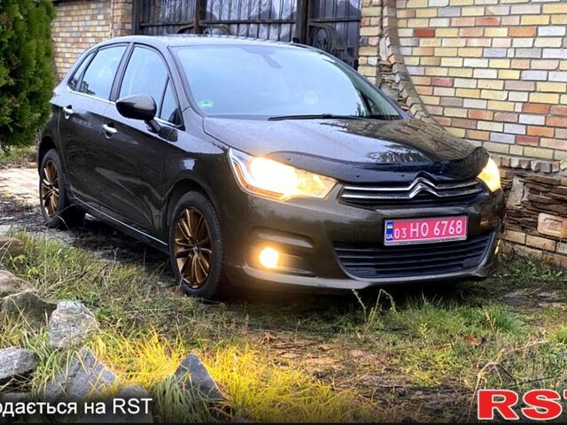 Зеленый Ситроен С4, объемом двигателя 1.6 л и пробегом 16800 тыс. км за 6500 $, фото 1 на Automoto.ua