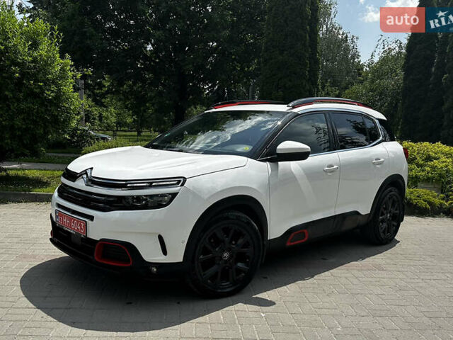 Белый Ситроен C5 Aircross, объемом двигателя 2 л и пробегом 220 тыс. км за 19499 $, фото 1 на Automoto.ua