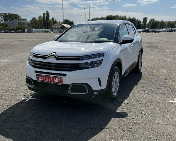Білий Сітроен C5 Aircross, об'ємом двигуна 1.5 л та пробігом 185 тис. км за 21250 $, фото 1 на Automoto.ua