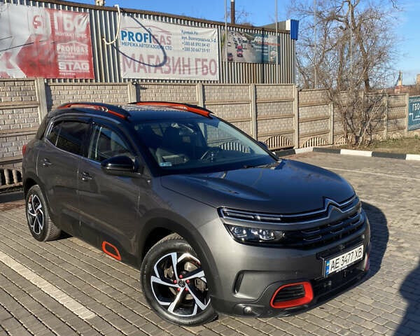 Серый Ситроен C5 Aircross, объемом двигателя 2 л и пробегом 190 тыс. км за 20500 $, фото 1 на Automoto.ua