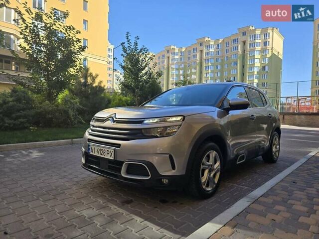 Серый Ситроен C5 Aircross, объемом двигателя 1.5 л и пробегом 192 тыс. км за 17200 $, фото 1 на Automoto.ua