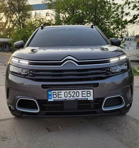 Серый Ситроен C5 Aircross, объемом двигателя 2 л и пробегом 43 тыс. км за 28000 $, фото 1 на Automoto.ua