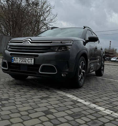Серый Ситроен C5 Aircross, объемом двигателя 2 л и пробегом 55 тыс. км за 27100 $, фото 1 на Automoto.ua