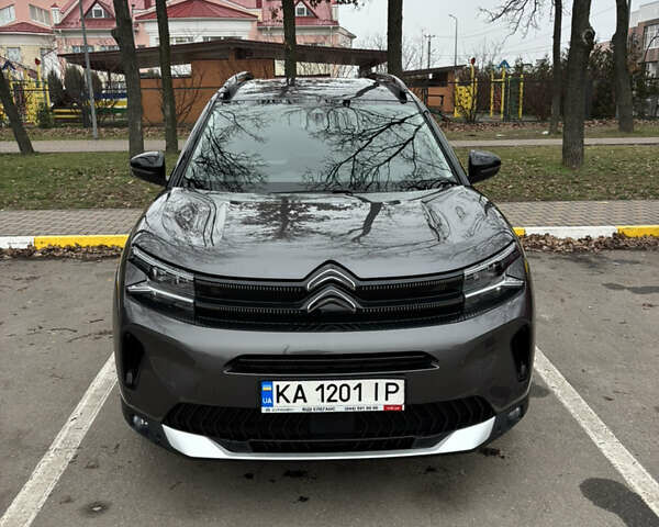 Серый Ситроен C5 Aircross, объемом двигателя 2 л и пробегом 31 тыс. км за 27500 $, фото 1 на Automoto.ua