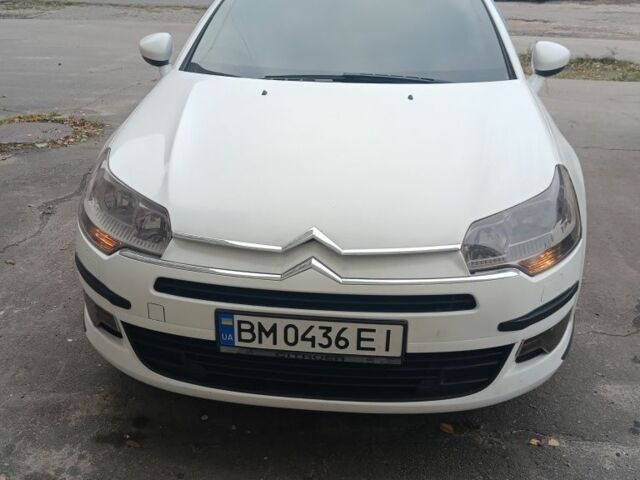 Белый Ситроен С5, объемом двигателя 1.6 л и пробегом 370 тыс. км за 5700 $, фото 1 на Automoto.ua