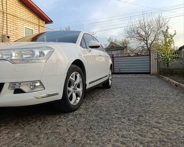 Белый Ситроен С5, объемом двигателя 1.6 л и пробегом 323 тыс. км за 6100 $, фото 1 на Automoto.ua