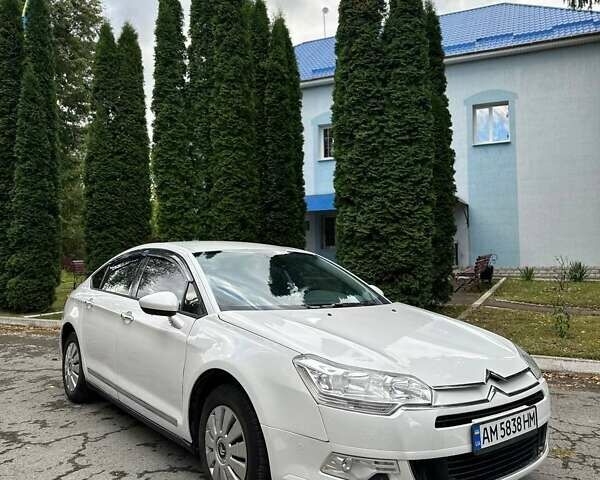 Білий Сітроен С5, об'ємом двигуна 1.6 л та пробігом 323 тис. км за 6500 $, фото 1 на Automoto.ua