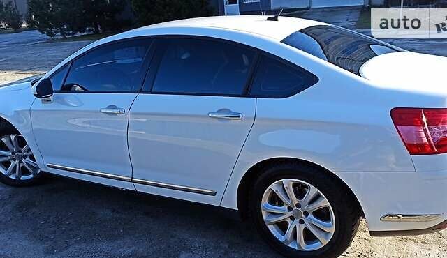 Белый Ситроен С5, объемом двигателя 2 л и пробегом 308 тыс. км за 8800 $, фото 1 на Automoto.ua