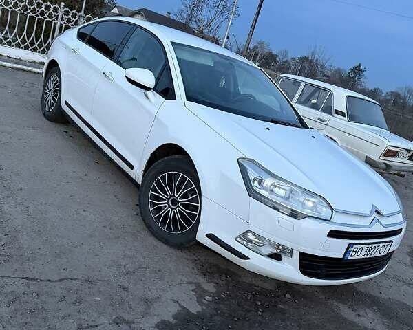 Белый Ситроен С5, объемом двигателя 1.56 л и пробегом 352 тыс. км за 4400 $, фото 1 на Automoto.ua