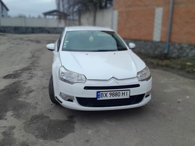 Белый Ситроен С5, объемом двигателя 1.6 л и пробегом 278 тыс. км за 5100 $, фото 1 на Automoto.ua